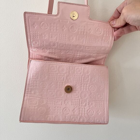 FAO Schwarz Glamour PINK Purse play pretend BARBIE CORE GOLD letters 1 Strap 8” - Picture 8 of 9